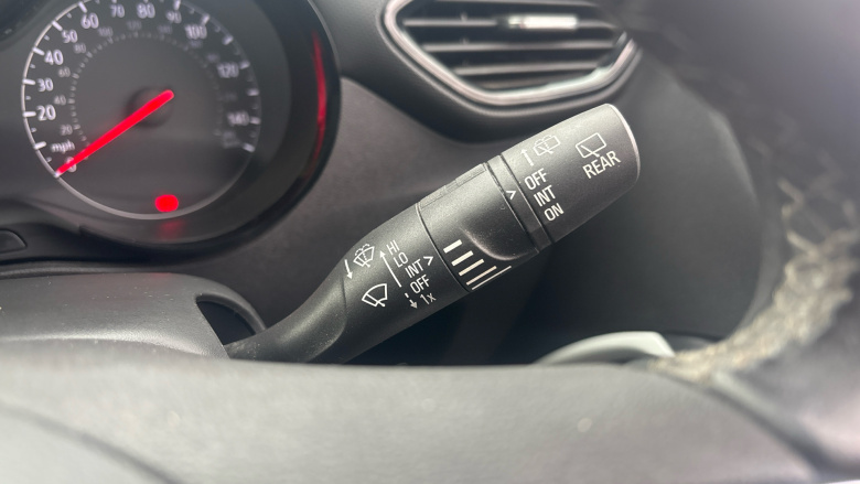 Vauxhall Crossland X 1.2T [110] Griffin 5dr [6 Spd] [Start Stop] Petrol Hatchback